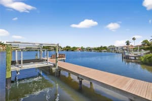 460 COFFEE POT RIVIERA NE, ST PETERSBURG, FL 33704 - MLS#MFRTB8498747