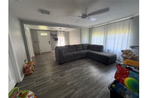 4233 OLD US HIGHWAY 41, RUSKIN, FL 33570 - MLS#MFRTB8498783