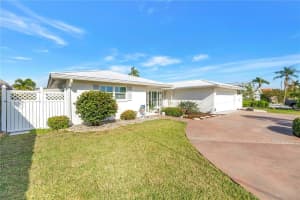 12475 4th St E, TREASURE ISLAND