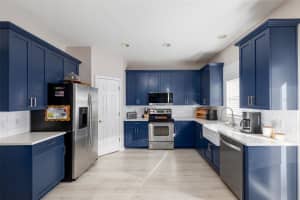 9004 GRAND BAYOU COURT, TAMPA, FL 33635 - MLS#MFRTB8498829