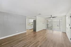 9346 89TH AVE, SEMINOLE, FL 33777 - MLS#MFRTB8498840