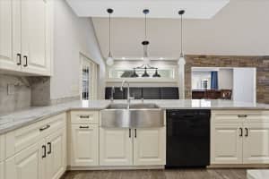 325 SHEFFIELD CIRCLE, PALM HARBOR, FL 34683 - MLS#MFRTB8498858