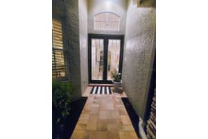 9820 GRETNA GREEN DRIVE, TAMPA, FL 33626 - MLS#MFRTB8498890