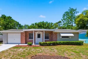 3303 Williamsburg Loop, HOLIDAY