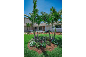 11800 7TH STREET, TREASURE ISLAND, FL 33706 - MLS#MFRTB8498942