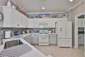 1205 FAIRWAY GREENS DRIVE, SUN CITY CENTER, FL 33573 - MLS#MFRTB8499072