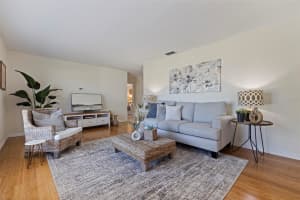 6477 33RD AVENUE, ST PETERSBURG, FL 33710 - MLS#MFRTB8499076