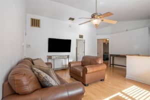 10401 LAKESIDE VISTA DRIVE, RIVERVIEW, FL 33569 - MLS#MFRTB8499084