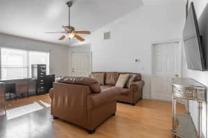 10401 LAKESIDE VISTA DRIVE, RIVERVIEW, FL 33569 - MLS#MFRTB8499084