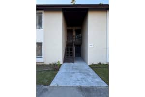 2611 PINE LAKE TERRACE, SARASOTA, FL 34237 - MLS#MFRTB8499087