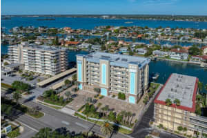 125 Island Way #402, CLEARWATER BEACH