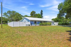 5700 HARDING BOULEVARD, ST PETERSBURG, FL 33703 - MLS#MFRTB8499178