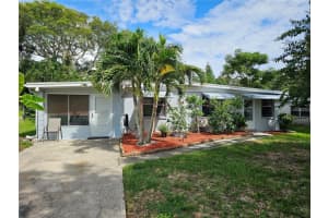 10821 105th St, LARGO