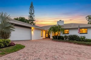 715 Rolling Hills Dr, PALM HARBOR