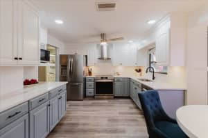 715 ROLLING HILLS DRIVE, PALM HARBOR, FL 34683 - MLS#MFRTB8499257