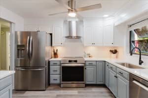 715 ROLLING HILLS DRIVE, PALM HARBOR, FL 34683 - MLS#MFRTB8499257