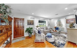 4020 QUEEN STREET, ST PETERSBURG, FL 33714 - MLS#MFRTB8499325