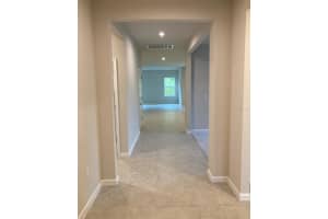 18236 HUNTERS MEADOW WALK, LAND O LAKES, FL 34638 - MLS#MFRTB8499539