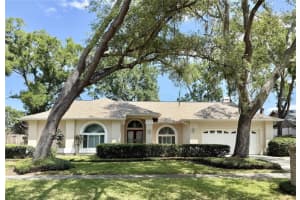 6326 N QUEENSWAY DR, TEMPLE TERRACE, FL 33617 - MLS#MFRTB8499546