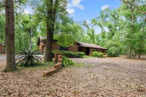 35935 LANA DRIVE, DADE CITY, FL 33523 - MLS#MFRTB8499556