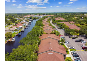5558 BAYWATER DRIVE, TAMPA, FL 33615 - MLS#MFRTB8499589