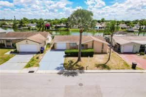 2406 Society Dr, HOLIDAY