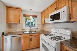 1847 SHORE DRIVE, SOUTH PASADENA, FL 33707 - MLS#MFRTB8499668