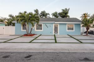 352 144TH AVENUE, MADEIRA BEACH, FL 33708 - MLS#MFRTB8499790