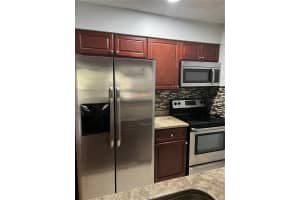 8643 MALLARD RESERVE DRIVE, TAMPA, FL 33614 - MLS#MFRTB8499812
