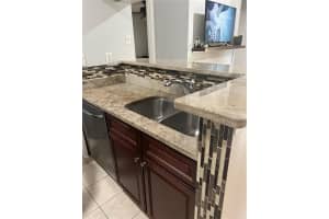 8643 MALLARD RESERVE DRIVE, TAMPA, FL 33614 - MLS#MFRTB8499812