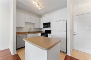 4221 SPRUCE STREET, TAMPA, FL 33607 - MLS#MFRTB8499838