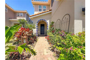 10193 GRAND OAK CIRCLE, MADEIRA BEACH, FL 33708 - MLS#MFRTB8499854