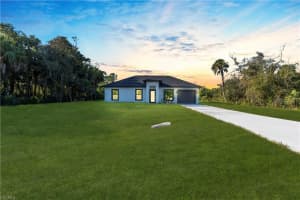 644 Woodcrest Dr, LEHIGH ACRES