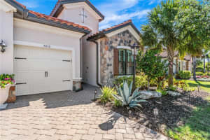 7010 WHITTLEBURY TRAIL, BRADENTON, FL 34202 - MLS#MFRTB8500005