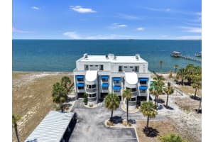 6504 SURFSIDE BOULEVARD, APOLLO BEACH, FL 33572 - MLS#MFRTB8500074