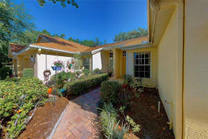 2441 NEW HAVEN CIRCLE, SUN CITY CENTER, FL 33573 - MLS#MFRTB8500093