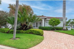 11855 4TH STREET, TREASURE ISLAND, FL 33706 - MLS#MFRTB8500146
