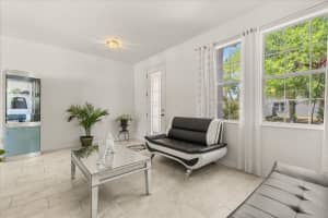402 CHIMNEY ROCK DRIVE, RUSKIN, FL 33570 - MLS#MFRTB8500164