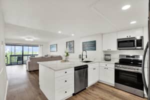 9472 TARA CAY COURT, SEMINOLE, FL 33776 - MLS#MFRTB8500257