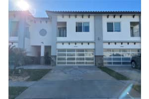 1976 Greenbriar Ter, DAVENPORT