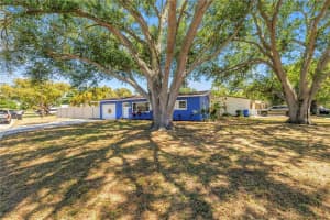 5698 24TH TERRACE, ST PETERSBURG, FL 33710 - MLS#MFRTB8500372