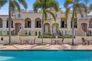 431 Nokomis Ave S #314, VENICE