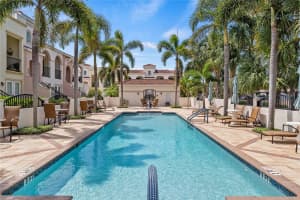 431 NOKOMIS AVENUE, VENICE, FL 34285 - MLS#MFRTB8500427