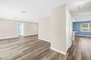 5771 TIMBERLAKE, SARASOTA, FL 34243 - MLS#MFRTB8500441