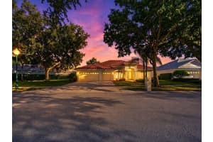 10207 Estuary Dr, TAMPA