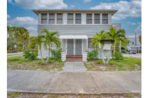 1741 1ST STREET, ST PETERSBURG, FL 33701 - MLS#MFRTB8500491
