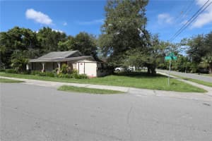 2747 EATON AVENUE, LAKELAND, FL 33803 - MLS#MFRTB8500658