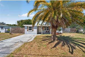 10353 110TH AVENUE, LARGO, FL 33773 - MLS#MFRTB8500728