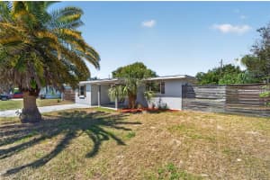 10353 110TH AVENUE, LARGO, FL 33773 - MLS#MFRTB8500728