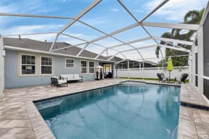 513 MANNS HARBOR DRIVE, APOLLO BEACH, FL 33572 - MLS#MFRTB8500755